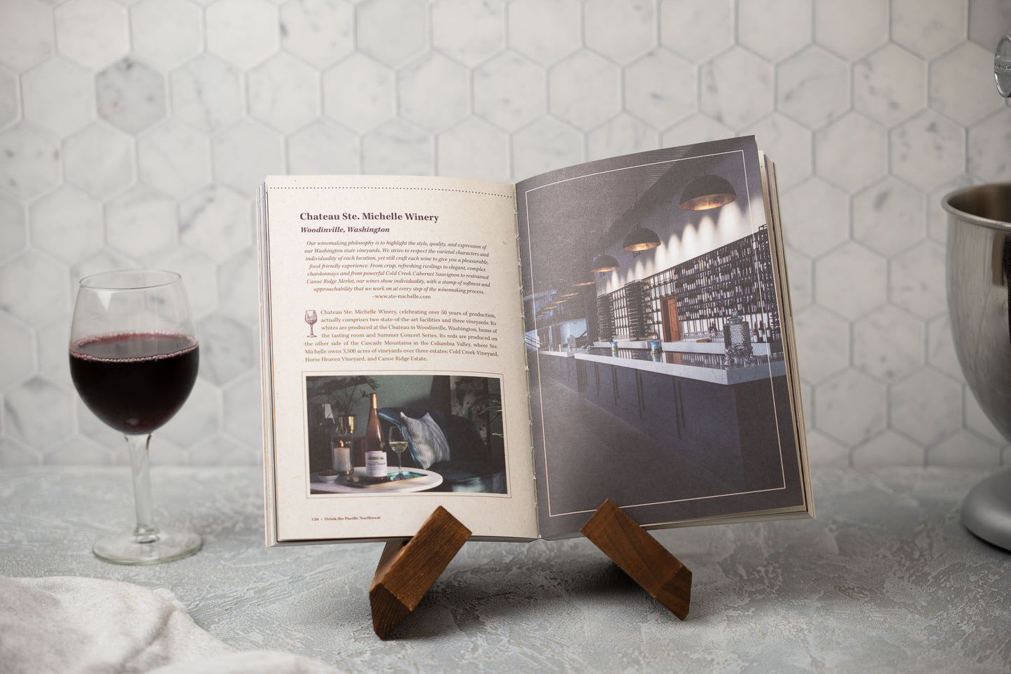 Drink the Pacific Northwest: The Ultimate Guide to Breweries, Distilleries, and Wineries in the Northwest