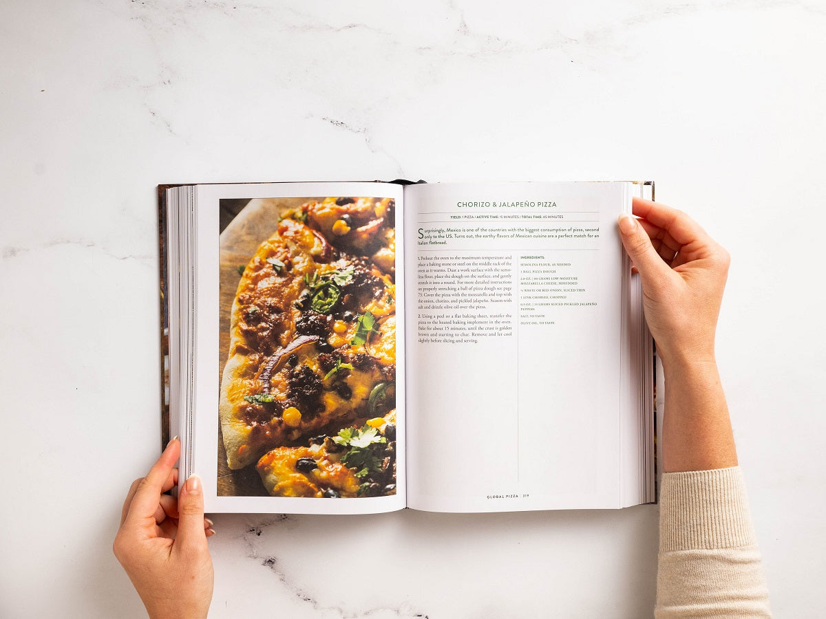 Pizza: The Ultimate Cookbook Featuring More Than 300 Recipes