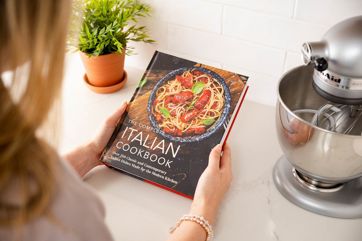 The Complete Italian Cookbook: 200 Classic and Contemporary Italian Dishes Made for the Modern Kitchen