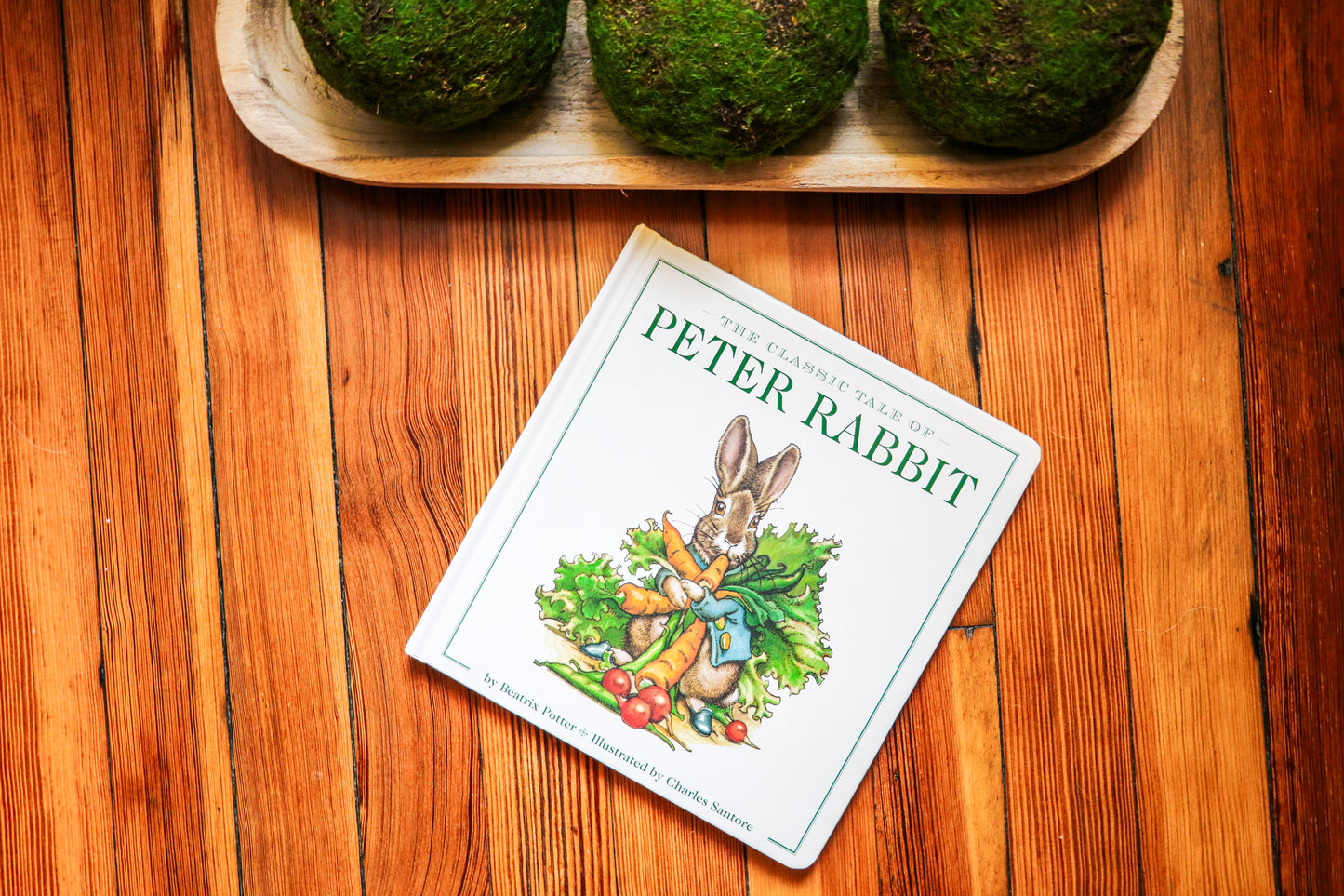 The Classic Tale of Peter Rabbit Oversized Padded Board Book (The Revised Edition): Illustrated by acclaimed Artist
