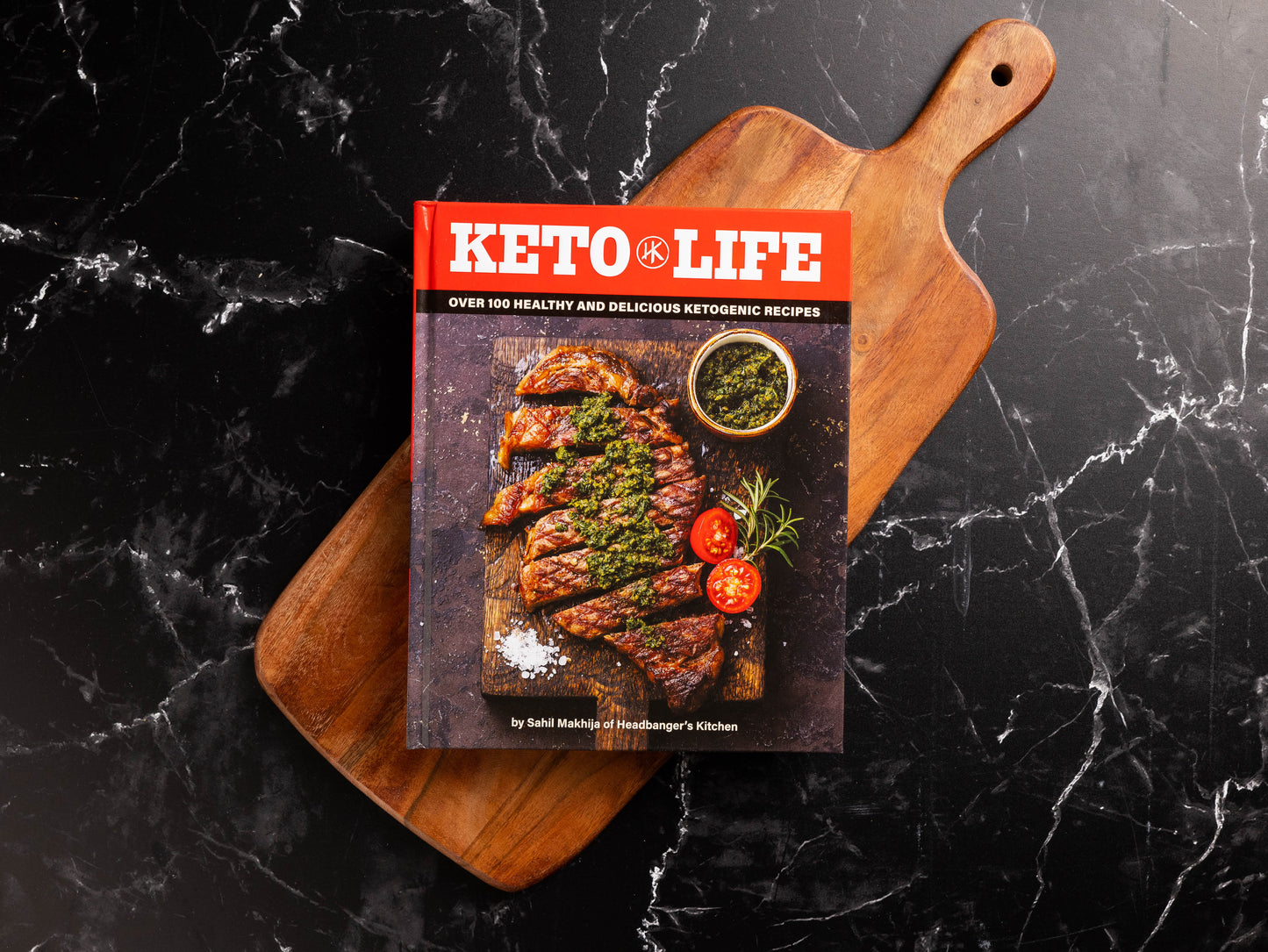 Keto Life: Over 100 Healthy and Delicious Ketogenic Recipes