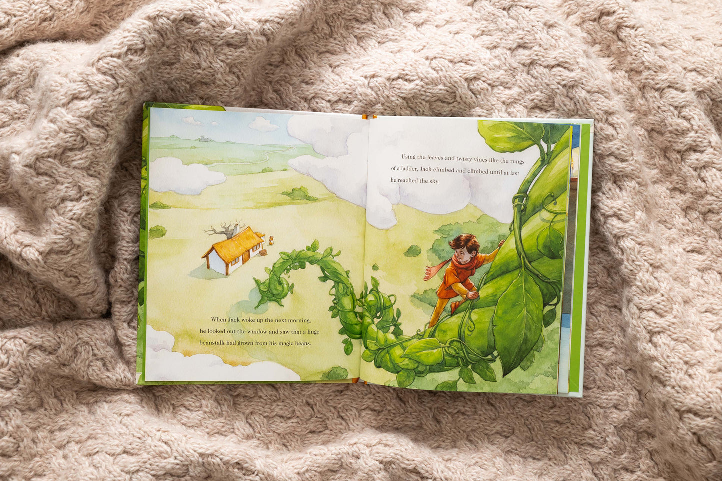 Jack and the Beanstalk: A Little Apple Classic