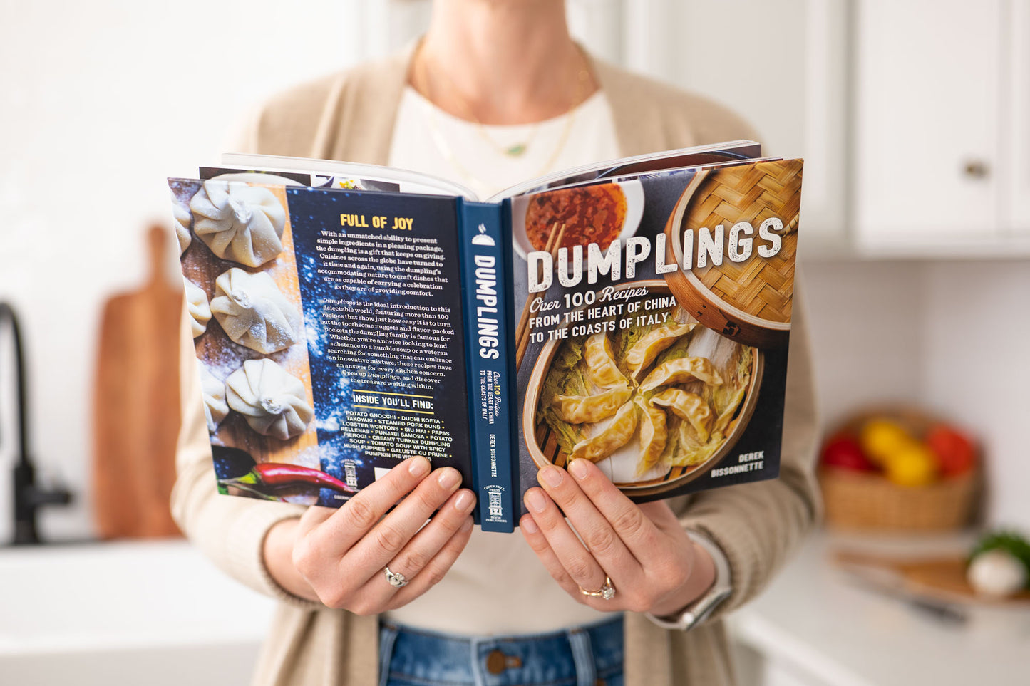 Dumplings: Over 100 Recipes from the Heart of China to the Coasts of Italy