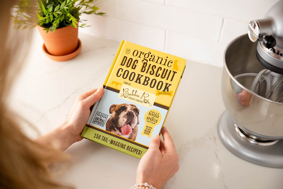 The Organic Dog Biscuit Cookbook (The Revised & Expanded Third Edition): Featuring Over 100 Pawsome Recipes!