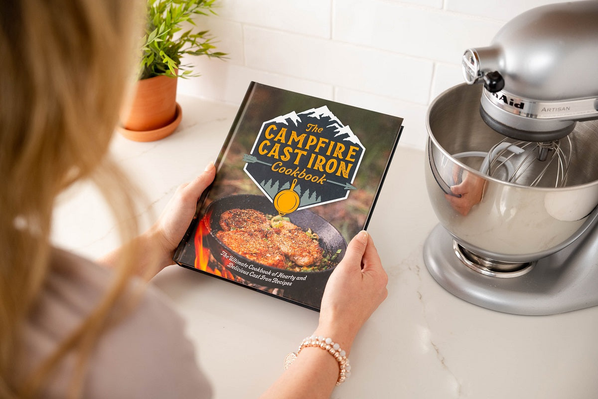 The Campfire Cast Iron Cookbook: The Ultimate Cookbook of Hearty and Delicious Cast Iron Recipes